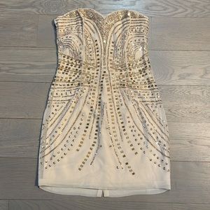 Cream and Gold Sequin Mini Dress Size 4 (Fits like Size 0-2P)